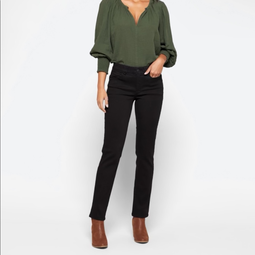 Democracy Natalie Straight Leg Black Jeans